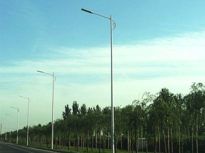 太陽能路燈價(jià)格一般多少錢一個(gè)