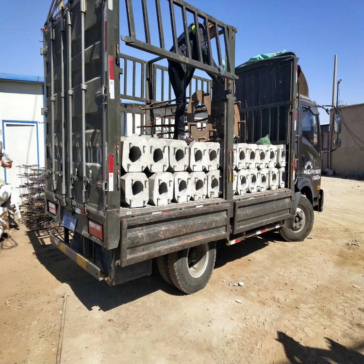 �����L��·���U�����X